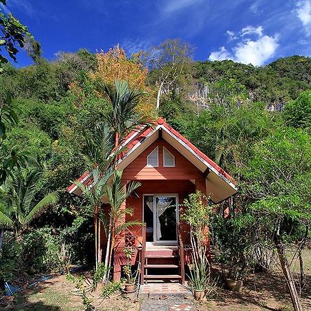 Langu Phupha Resort Satun Eksteriør billede