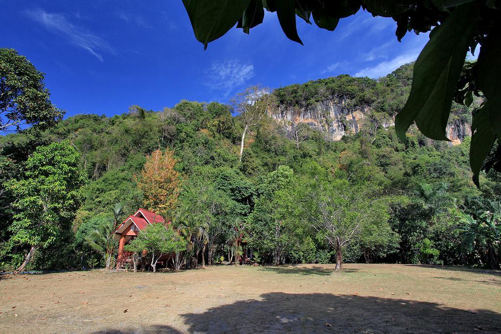 Langu Phupha Resort Satun Eksteriør billede